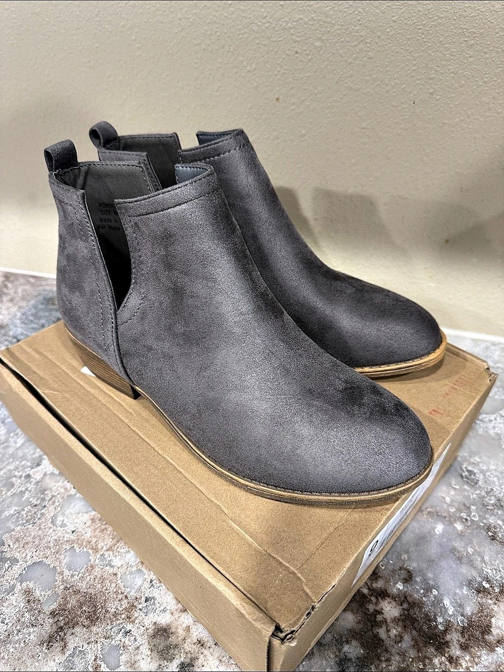 Journee Collection Rimi Gray Ankle Boots US 9